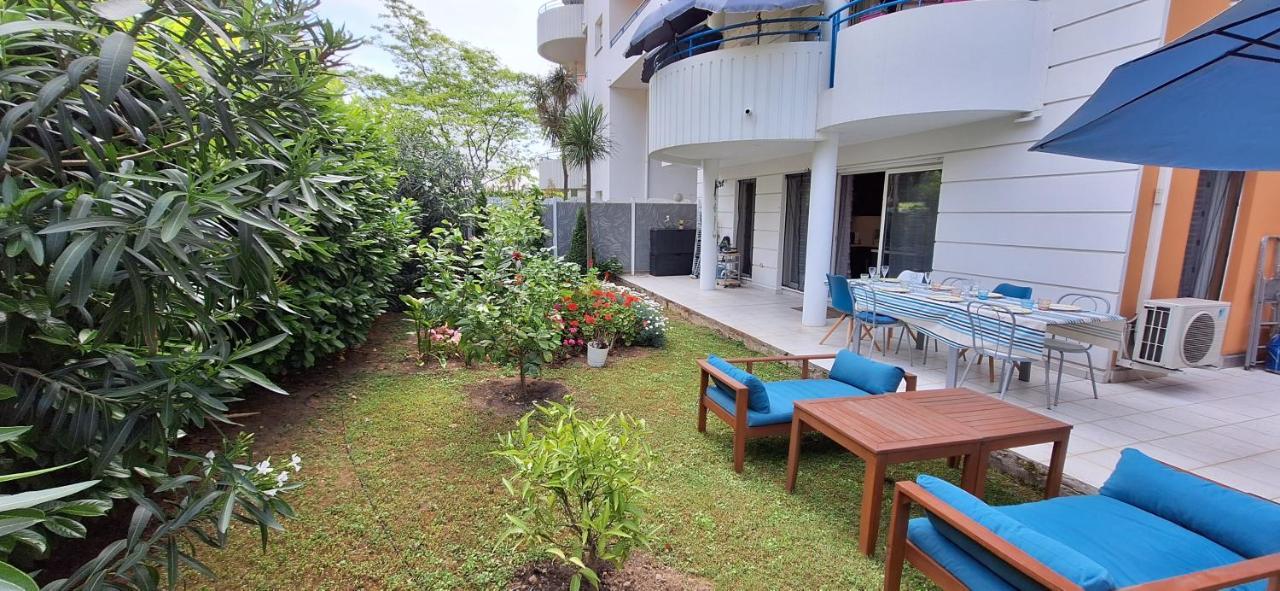Charmant Appartement Residentiel Avec Terrasse, Jardin Privatif Et Piscine A Cannes Luaran gambar